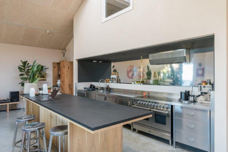 Architecturally Designed Beach House image 10