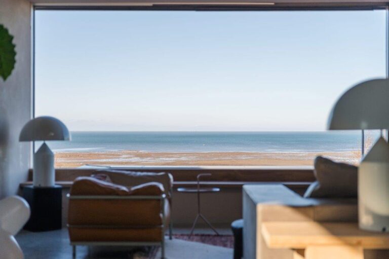 Architecturally Designed Beach House image 3