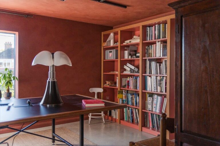 Architecturally Designed Beach House image 38