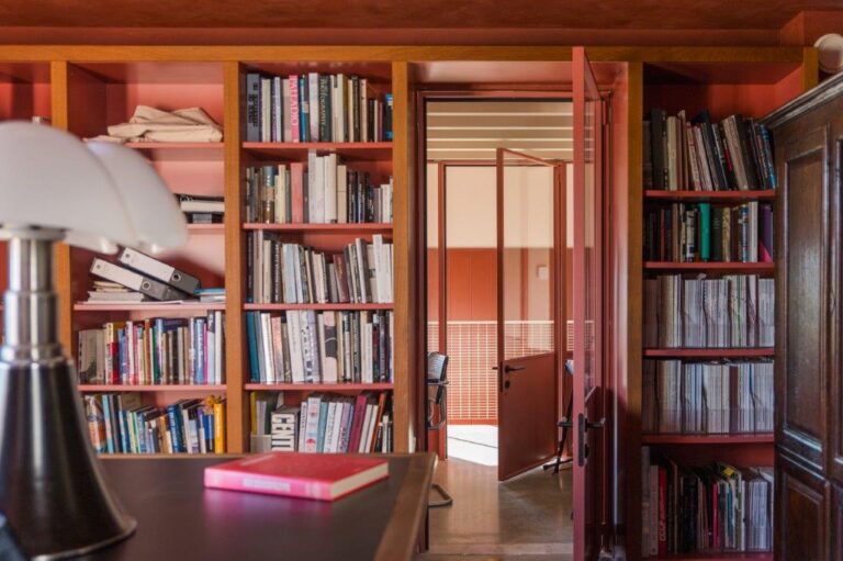 Architecturally Designed Beach House image 39
