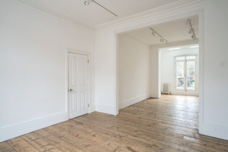 Victorian Residential Townhouse with Gallery image 6