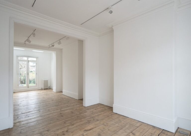 Victorian Residential Townhouse with Gallery image 7