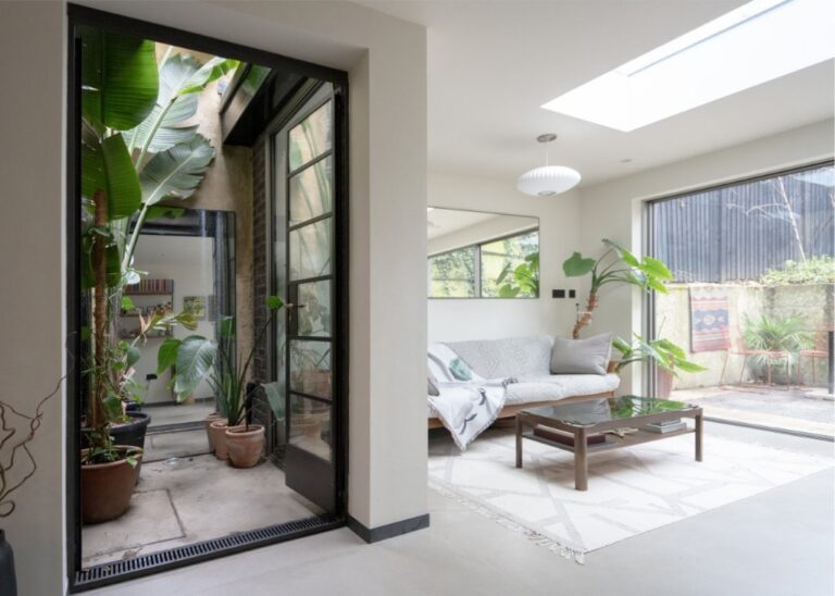 Victorian Residential Townhouse with Gallery image 11