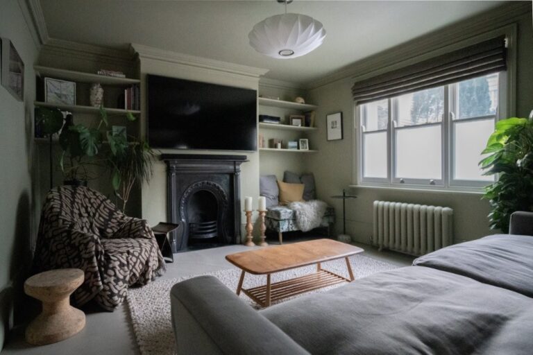 Victorian Residential Townhouse with Gallery image 13