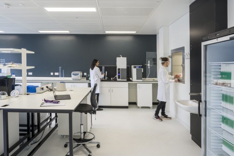 Vacant Science Lab & Offices image 4