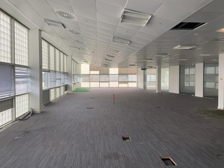 Lakeside Office with large car park image 13