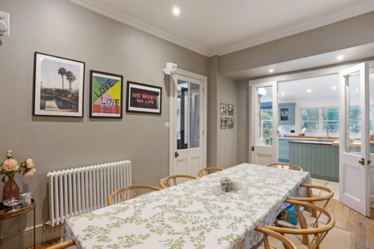 5 Bedroom Victorian Family Home image 21