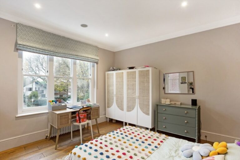 5 Bedroom Victorian Family Home image 26