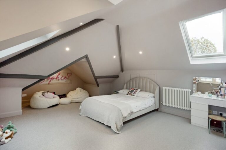 5 Bedroom Victorian Family Home image 28