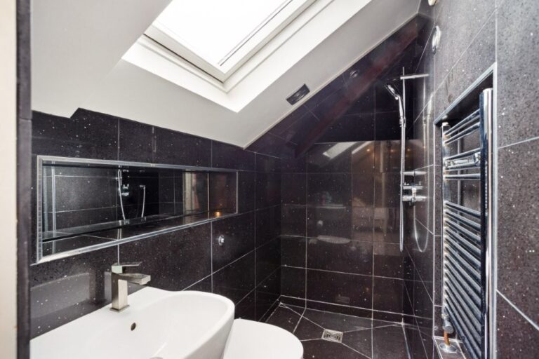 5 Bedroom Victorian Family Home image 35