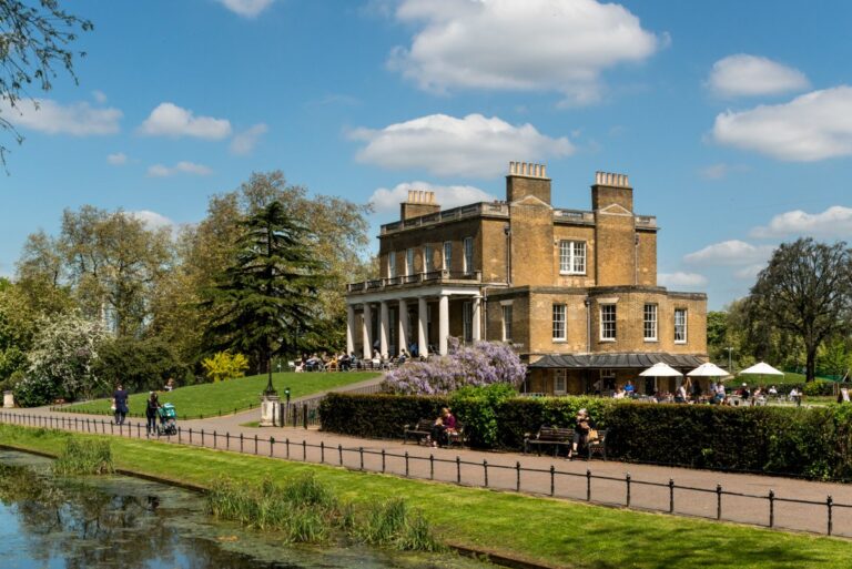 Historic Event Venue in East London with Modern Facilities image 2