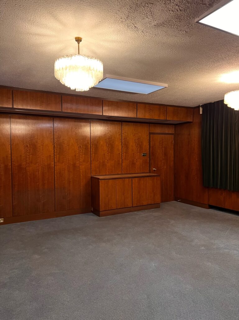 1970’s Old fashioned workshop & office image 15