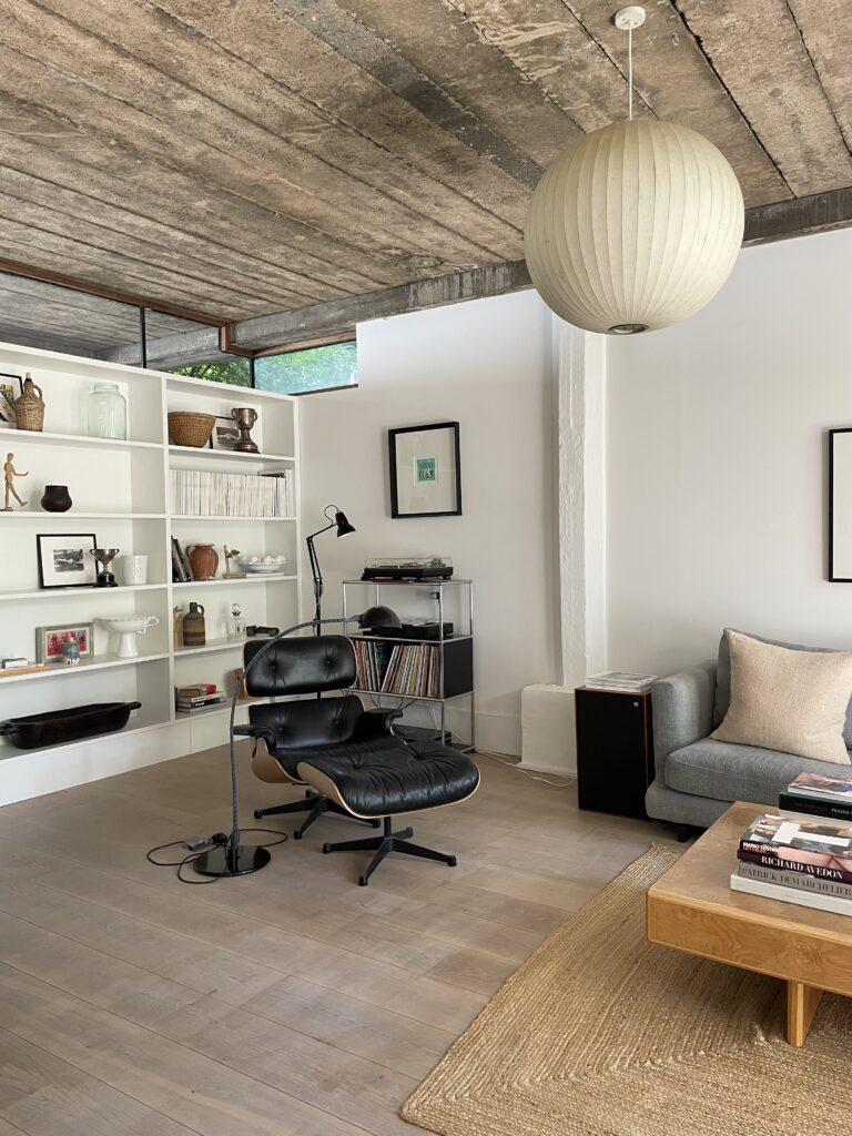 Charming Vestry Home in North West London image 2