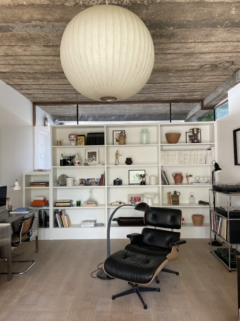 Charming Vestry Home in North West London image 4