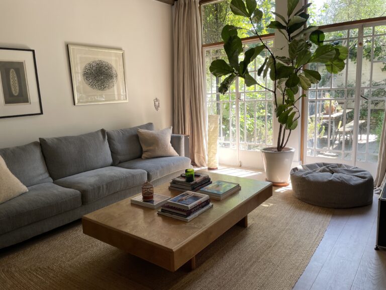 Charming Vestry Home in North West London image 14