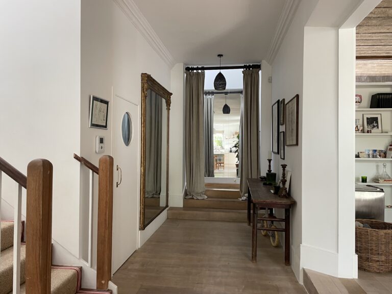Charming Vestry Home in North West London image 26
