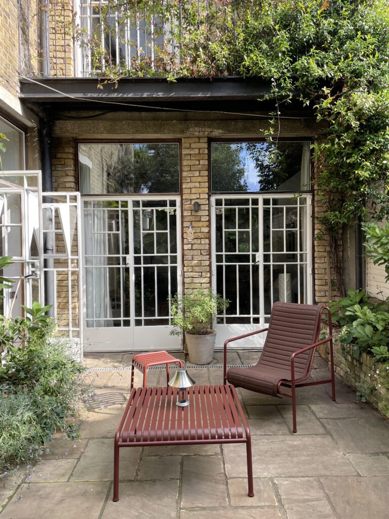 Charming Vestry Home in North West London image 31