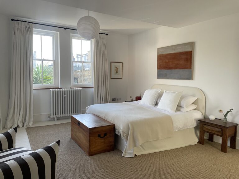 Charming Vestry Home in North West London image 36