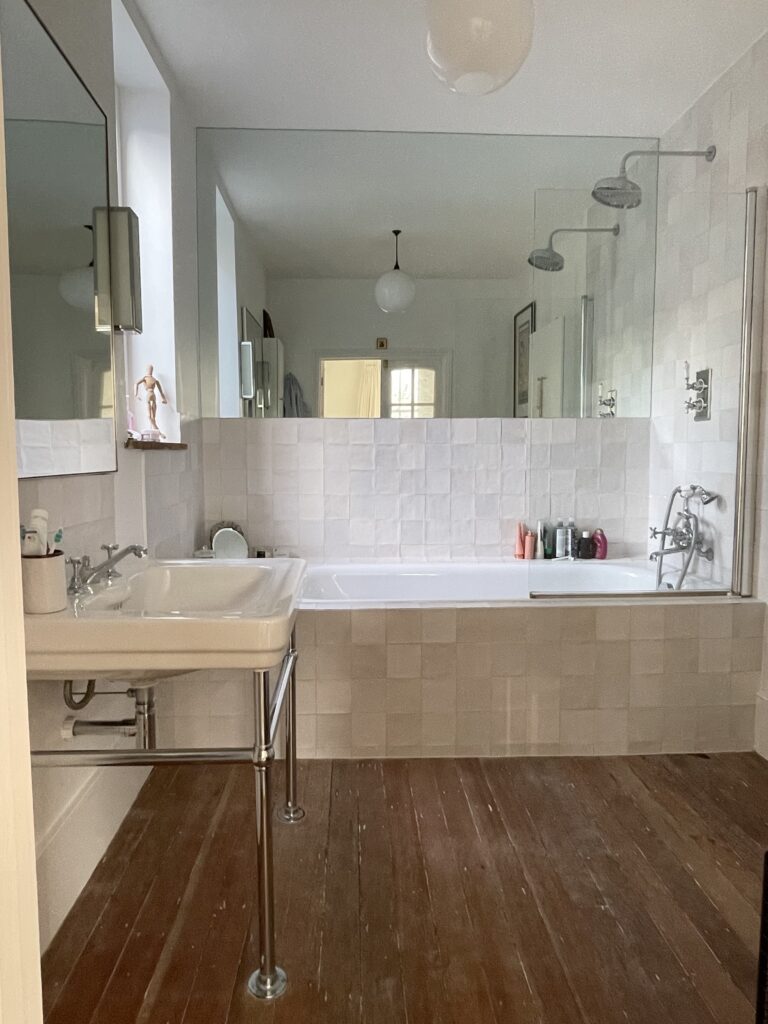 Charming Vestry Home in North West London image 38