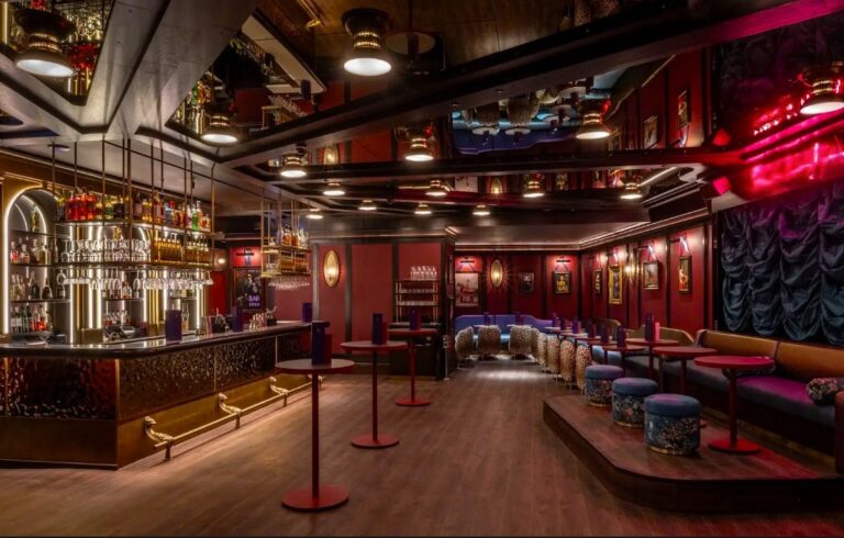 High End Karaoke Venue image 6