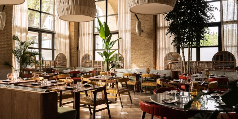 Spacious Restaurant & Bar in Central London image 5