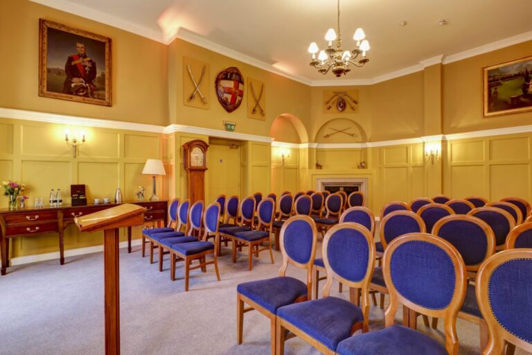 Elegant Central London Event Venue with 5-acre Garden image 20