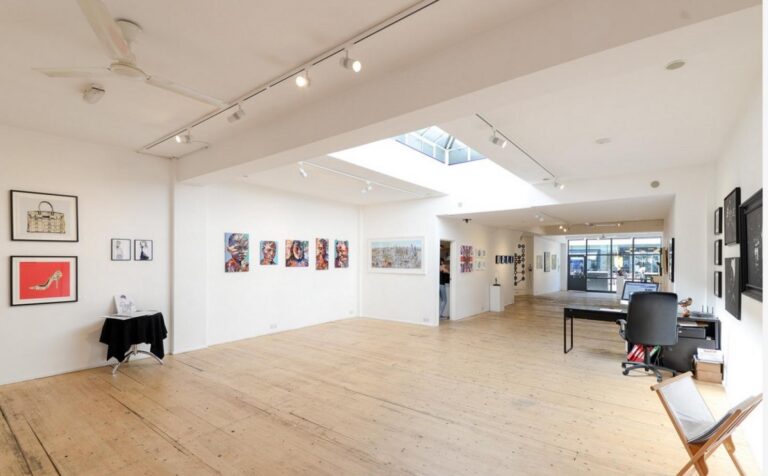 Customisable Gallery in Fitzrovia image 3