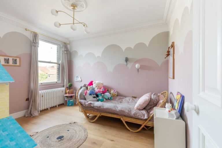 Stunning 4 Storey Victorian Terraced House image 24