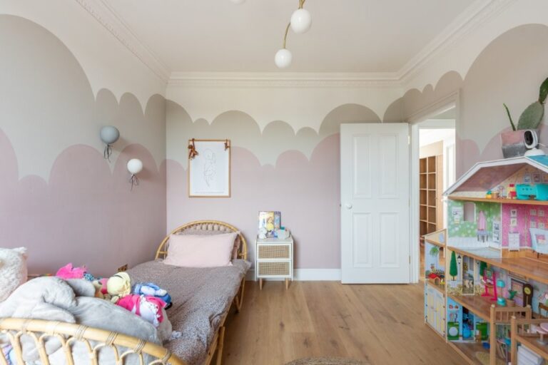 Stunning 4 Storey Victorian Terraced House image 25