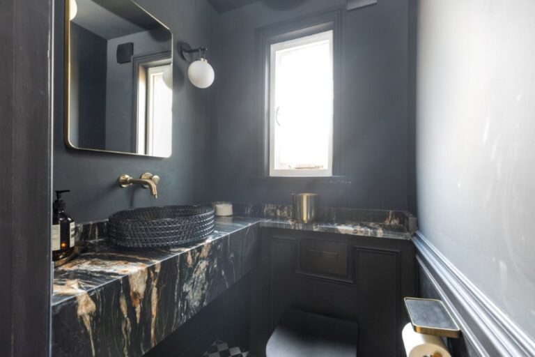 Stunning 4 Storey Victorian Terraced House image 32