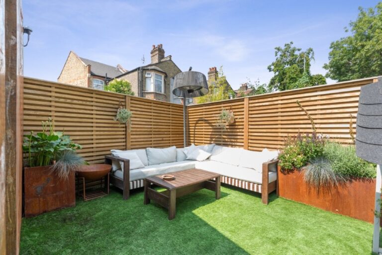 Stunning 4 Storey Victorian Terraced House image 37