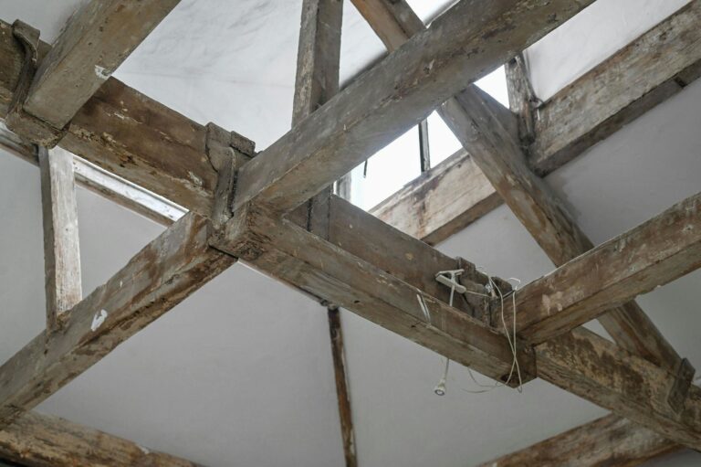 Converted Stables in the Heart of Shoreditch image 8