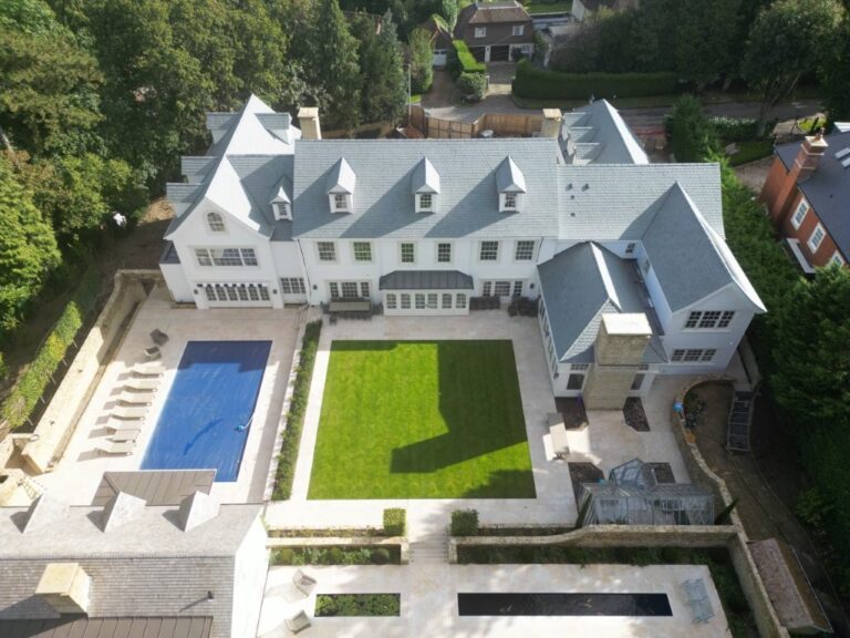 Hamptons Mansion in Surrey image 30