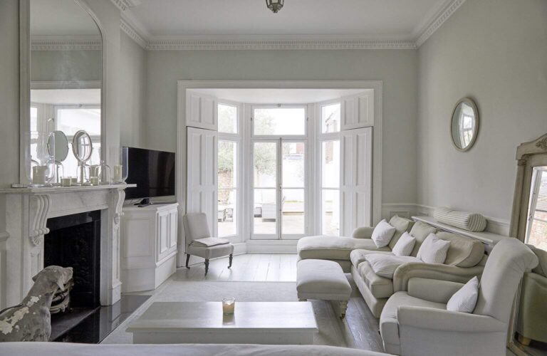 Charming Queen Anne Property in Shepperton image 13