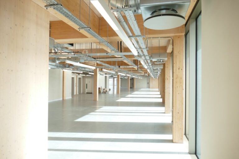 West London Offices by Canal image 16