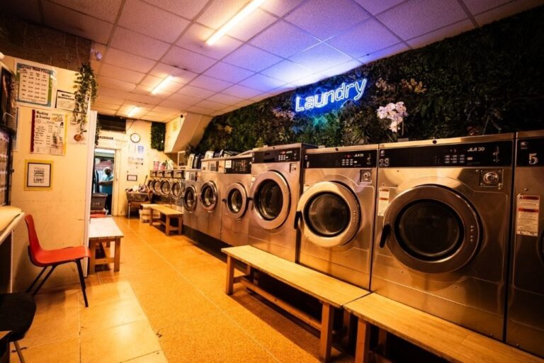 Stylish Laundrette in North London image 2