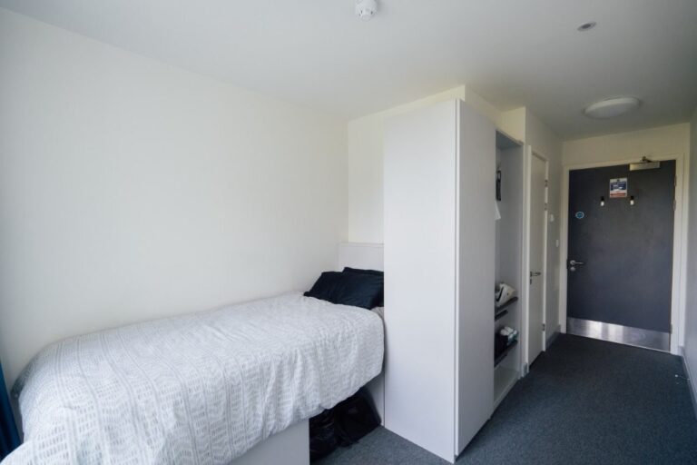 College with Various Spaces image 80