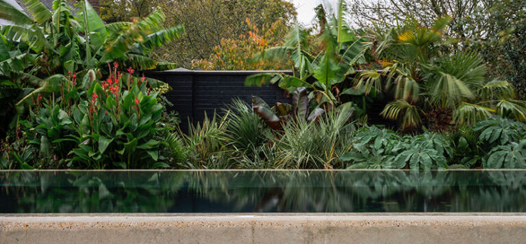 Modern Shoot & Event Residence with Parking image 11