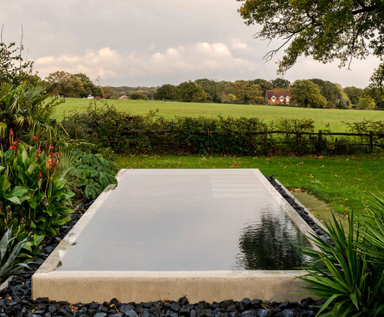 Modern Shoot & Event Residence with Parking image 10