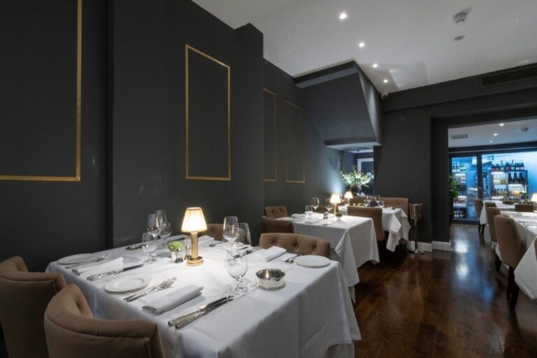 Charming Cosy Restaurant image 5