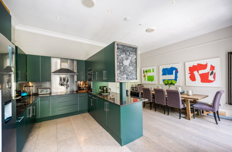Grade II Listed Flat in South Kensington image 6
