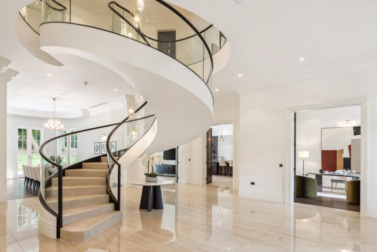 The Crown Estate Detached Home image 4