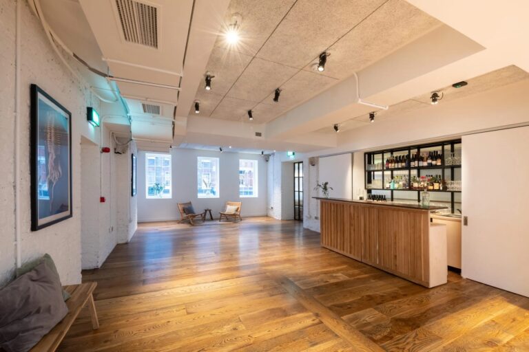 Flexible 3-Story Event Space image 9