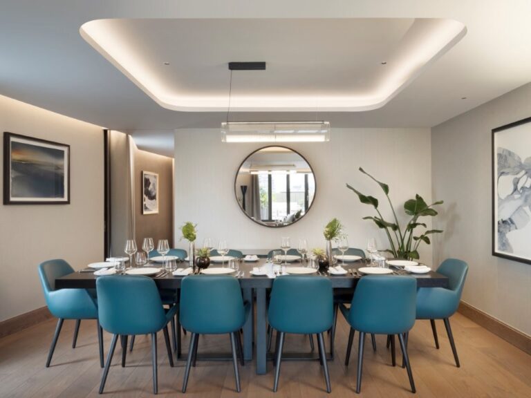 Contemporary Hotel image 33