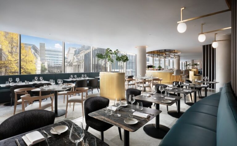 Contemporary Hotel image 13