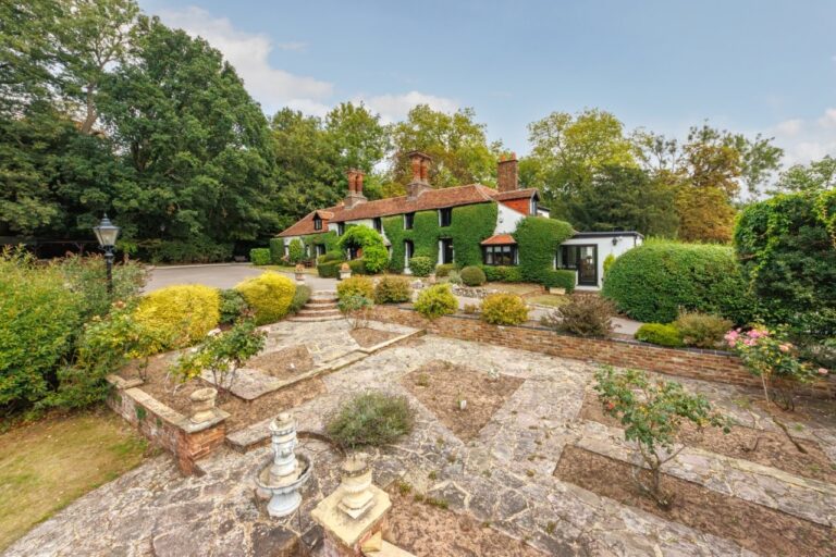 Grade II Listed House in Stanmore image 41
