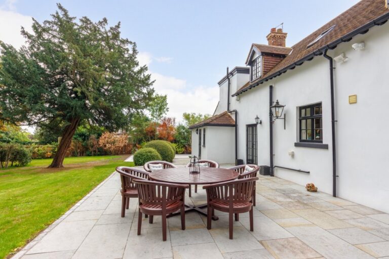 Grade II Listed House in Stanmore image 35