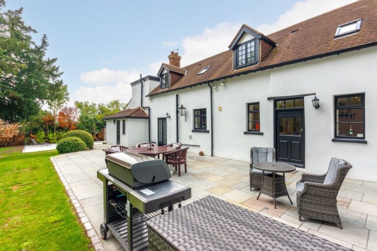 Grade II Listed House in Stanmore image 36
