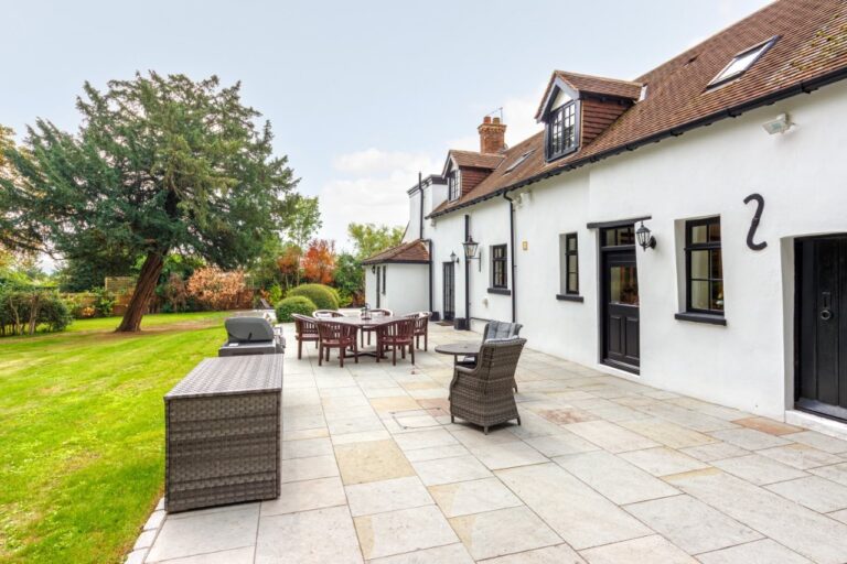 Grade II Listed House in Stanmore image 33