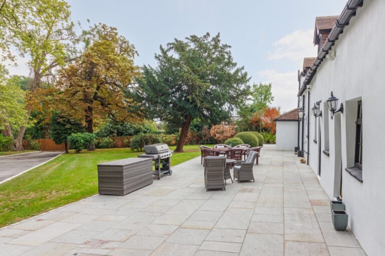 Grade II Listed House in Stanmore image 34